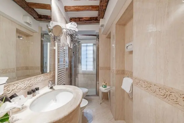 Deluxe Oda, Kanal Manzaralı