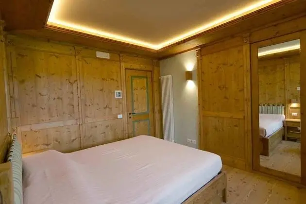 Business Tek Büyük Yataklı Oda, 1 En Büyük (King) Boy Yatak, Dağ Manzaralı (two)