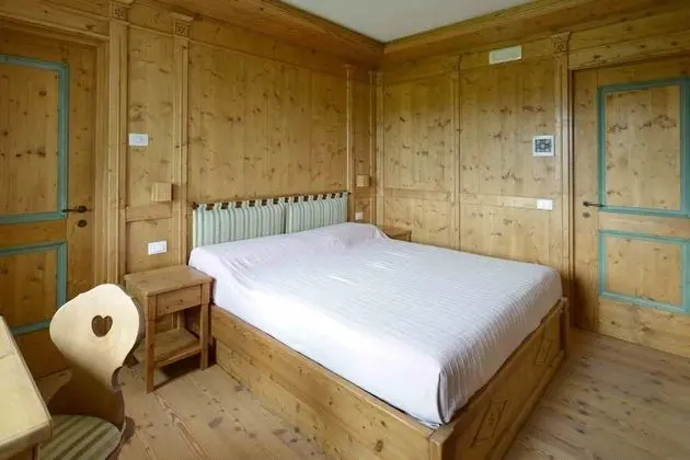 Business Tek Büyük Yataklı Oda, 1 En Büyük (King) Boy Yatak, Dağ Manzaralı (two)