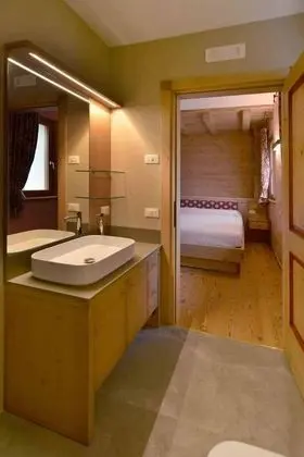 Deluxe Tek Büyük Yataklı Oda, 1 En Büyük (King) Boy Yatak, Vadi Manzaralı (three)