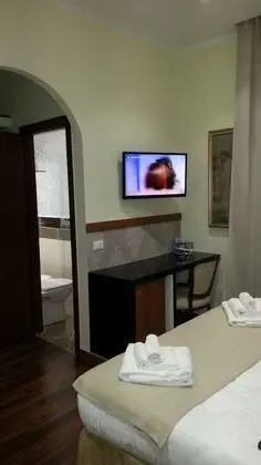 Classic Tek Büyük Yataklı Oda