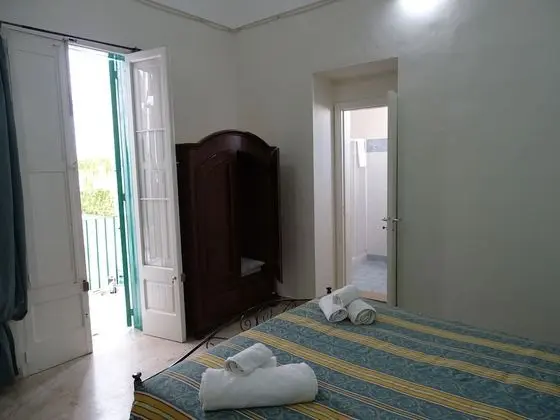 Classic Tek Büyük Yataklı Oda (105)