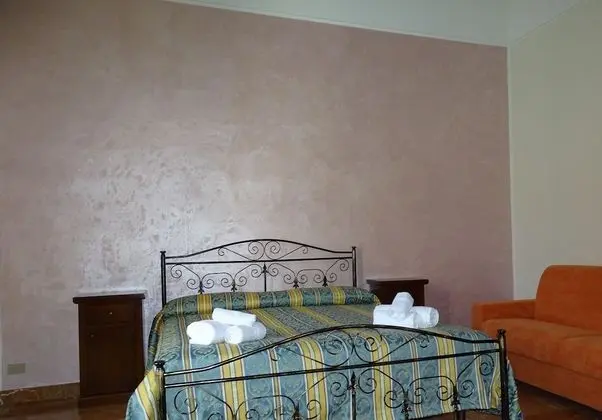 Deluxe Dört Kişilik Oda (102)