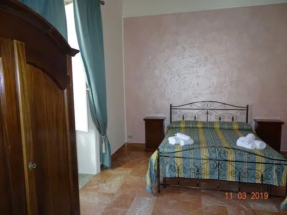 Deluxe Dört Kişilik Oda (102)