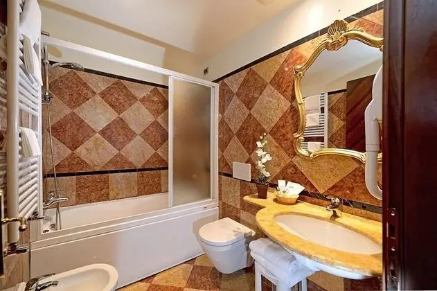 Standard Üç Kişilik Oda