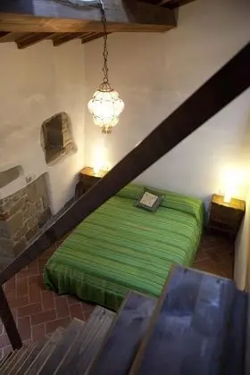 Tek Büyük veya İki Ayrı Yataklı Oda, Küçük Mutfak