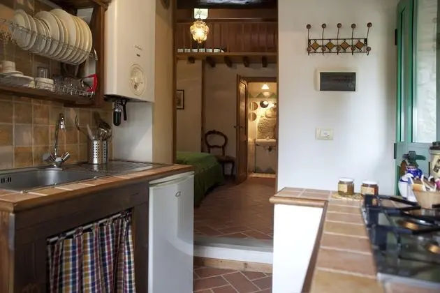 Tek Büyük veya İki Ayrı Yataklı Oda, Küçük Mutfak