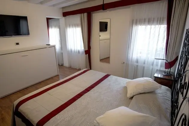 Comfort Tek Büyük Yataklı Oda