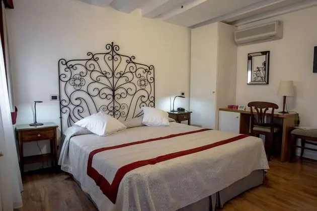 Comfort Tek Büyük Yataklı Oda