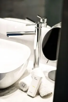 Junior Süit, Balkon