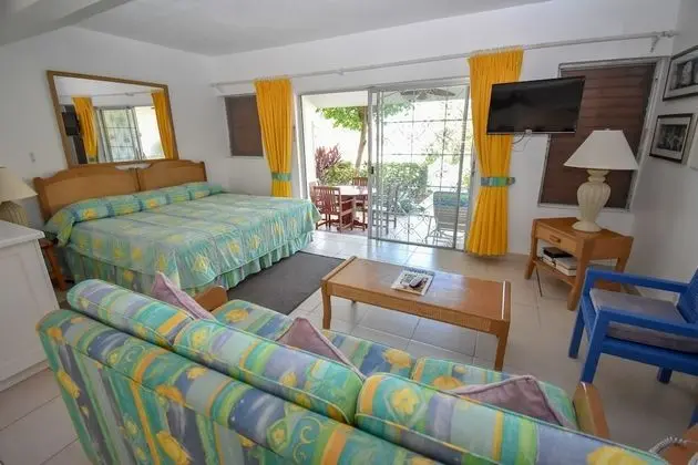 Stüdyo, Bahçe Manzaralı