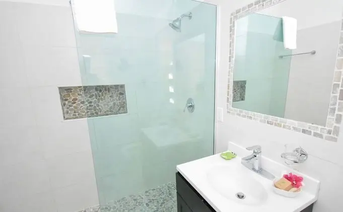 Stüdyo, Bahçe Manzaralı