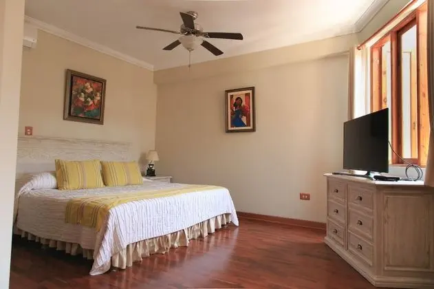 Single Senorial Room