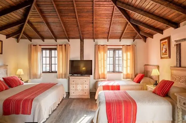 Triple Senorial Room