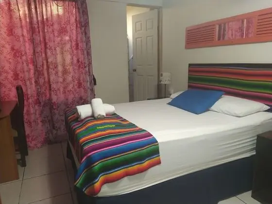 Deluxe Büyük Yataklı Tek Kişilik Oda, 1 Yatak Odası, Özel Banyo