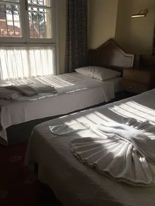 Standard Tek Büyük veya İki Ayrı Yataklı Oda