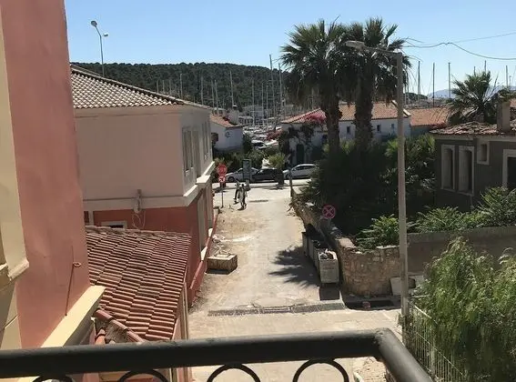 Standart Üç Kişilik Oda