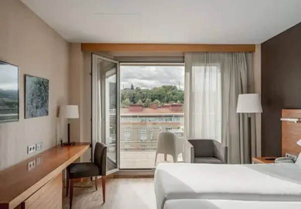 Tek Büyük Yataklı Oda