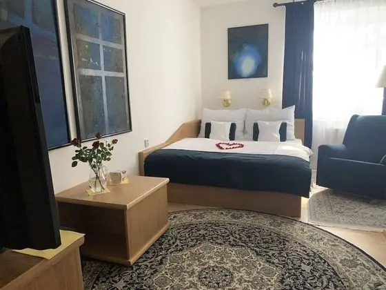 Deluxe Süit, 2 Yatak Odası, Küvet, Bahçe Manzaralı (Suite 003)