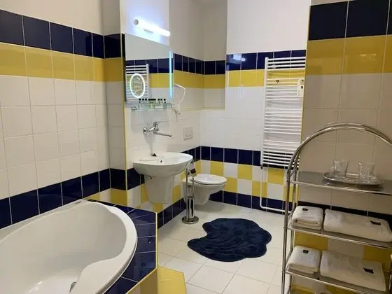 Deluxe Süit, 2 Yatak Odası, Küvet, Bahçe Manzaralı (Suite 003)