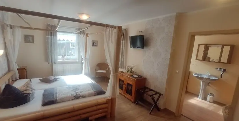 Tek Büyük Yataklı Oda