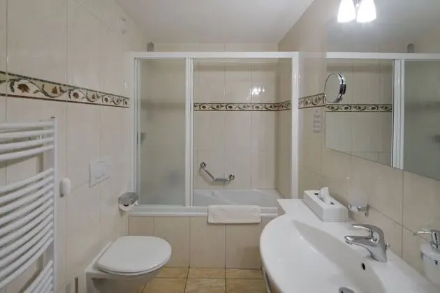 Standard Tek Büyük Yataklı Oda, 1 Büyük (Queen) Boy Yatak, Dağ Manzaralı