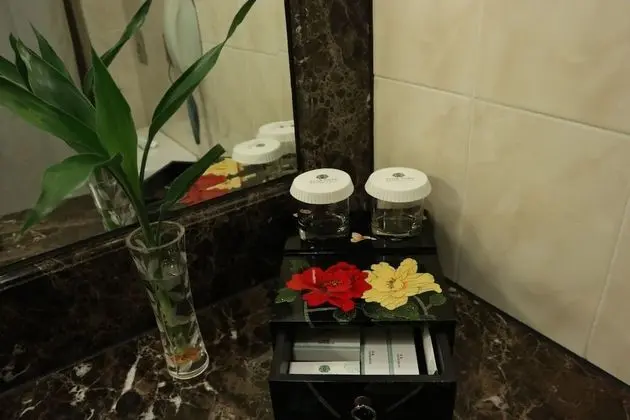 Superior Tek Büyük Yataklı Oda, Bahçe Manzaralı