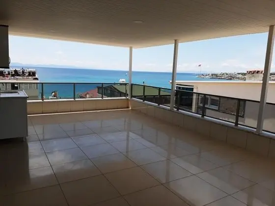 Aile Odası, Deniz Manzaralı, Teraslı