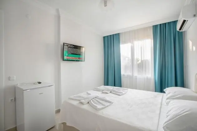 Studio, Bahçe Manzaralı