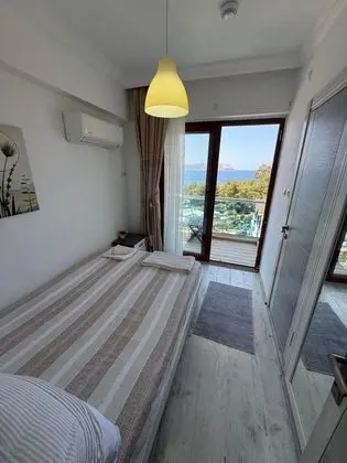 Standart Oda, Deniz Manzaralı, Balkonlu