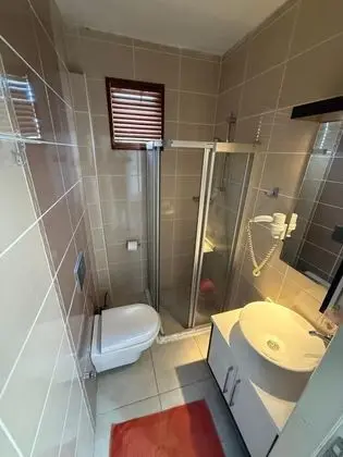 Standart Oda, Kısmi Deniz Manzaralı, Balkonlu