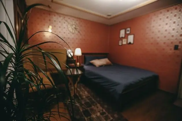 Ev (Antique House)
