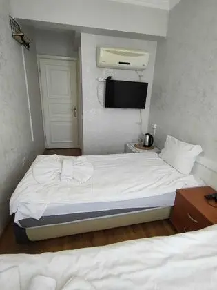 ANTIQUE Three bedroom Apartment
