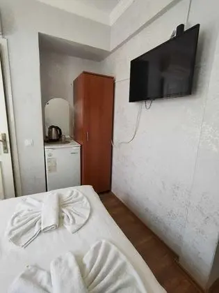 ANTIQUE Three bedroom Apartment