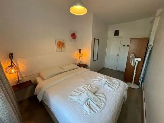 BLUE TWOBEDROOM APART