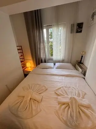 BLUE TWOBEDROOM APART