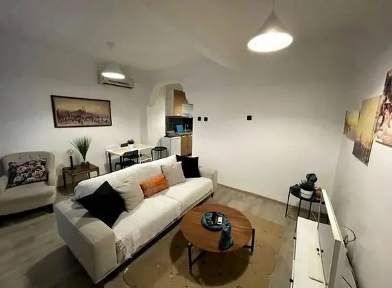 BLUE TWOBEDROOM APART