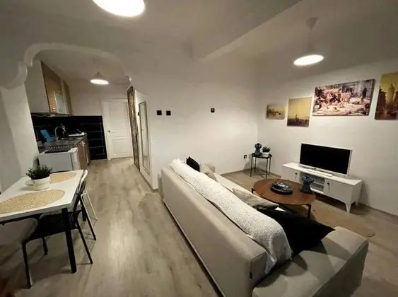 BLUE TWOBEDROOM APART