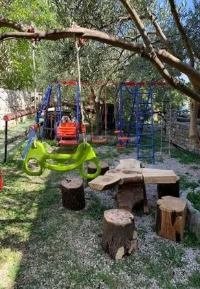 Apart Daire (Antisa - with playground - A2 sjever()