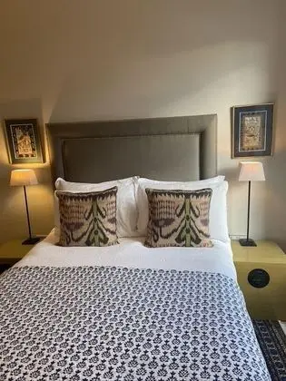 Tek Büyük Yataklı Oda, Banyolu/Duşlu