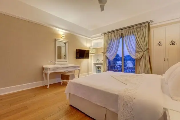 Deluxe Tek Büyük Yataklı Oda, Balkon