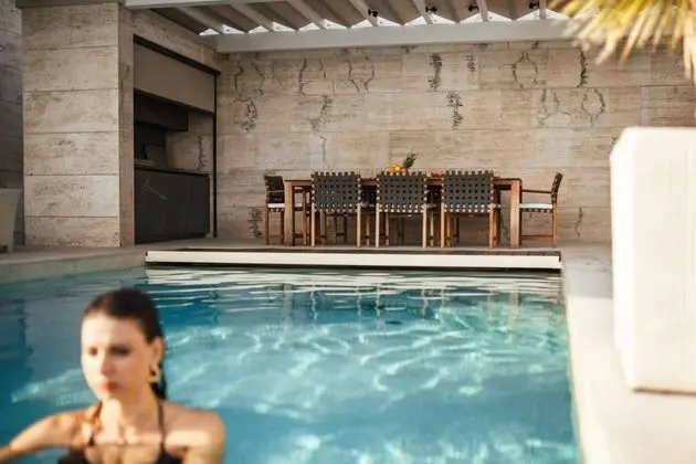Villa, Engellilere Uygun, Sigara İçilebilir