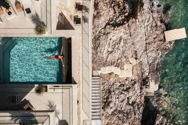 Villa, Engellilere Uygun, Sigara İçilebilir