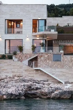 Villa, Engellilere Uygun, Sigara İçilebilir