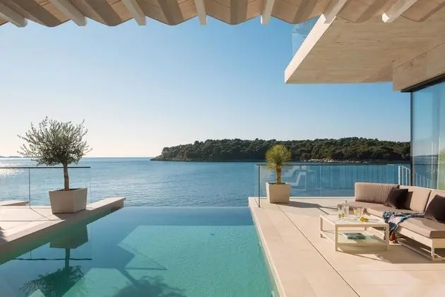 Villa, Engellilere Uygun, Sigara İçilebilir