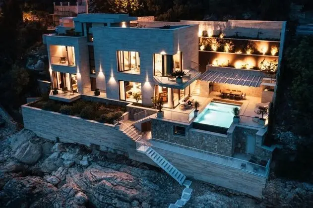 Villa, Engellilere Uygun, Sigara İçilebilir