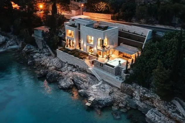 Villa, Engellilere Uygun, Sigara İçilebilir