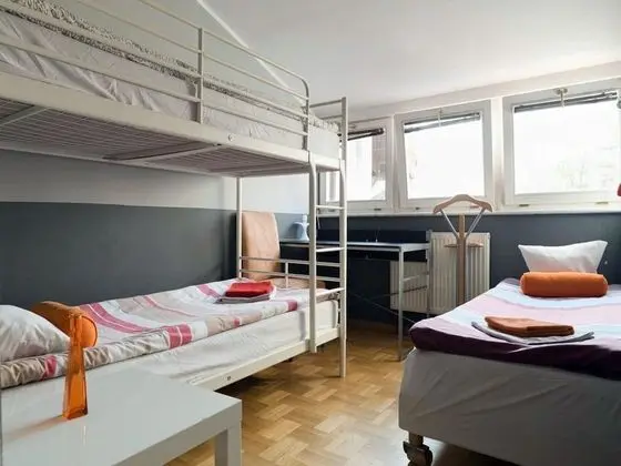 İki Ayrı Yataklı Oda, Sigara İçilmez, Ortak Banyo