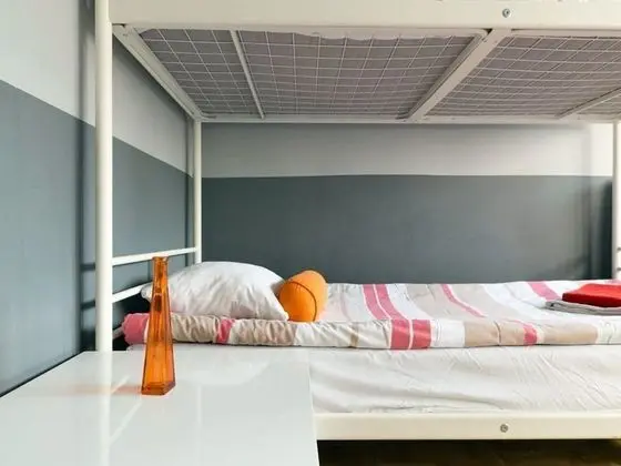 İki Ayrı Yataklı Oda, Sigara İçilmez, Ortak Banyo