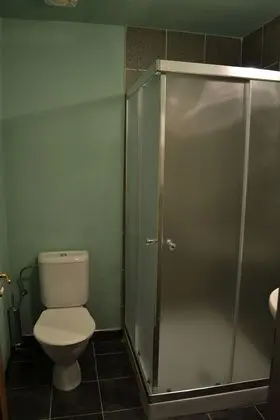 Economy Tek Büyük veya İki Ayrı Yataklı Oda (Attic)